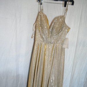 Witness of love size 8 prom or formal event dress
